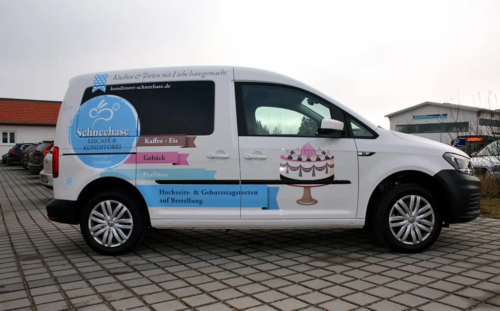 Car-Wrapping für Schneehase - Eiscafe & Konditorei